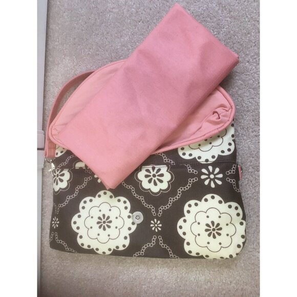 Petunia Pickle Bottom Change It Up Clutch - Picture 5 of 8